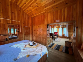 Woodhouse on the rocks, suite 2